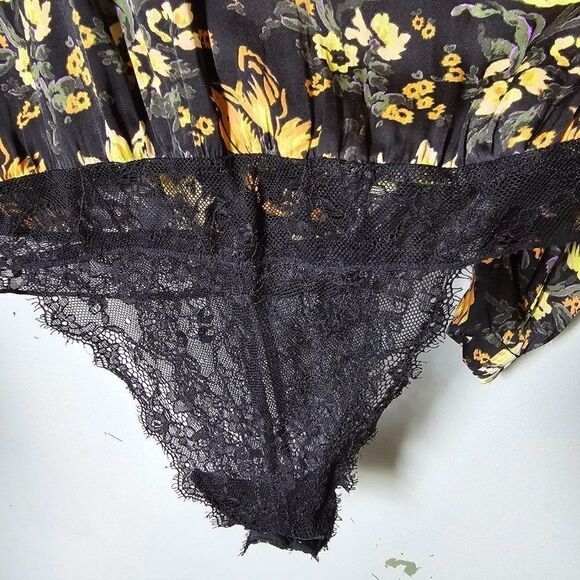 NWOT FREE PEOPLE FLORAL DEEP V SURPLICE LONG SLEEVES BODYSUIT TOP SIZE XS - Picture 12 of 14